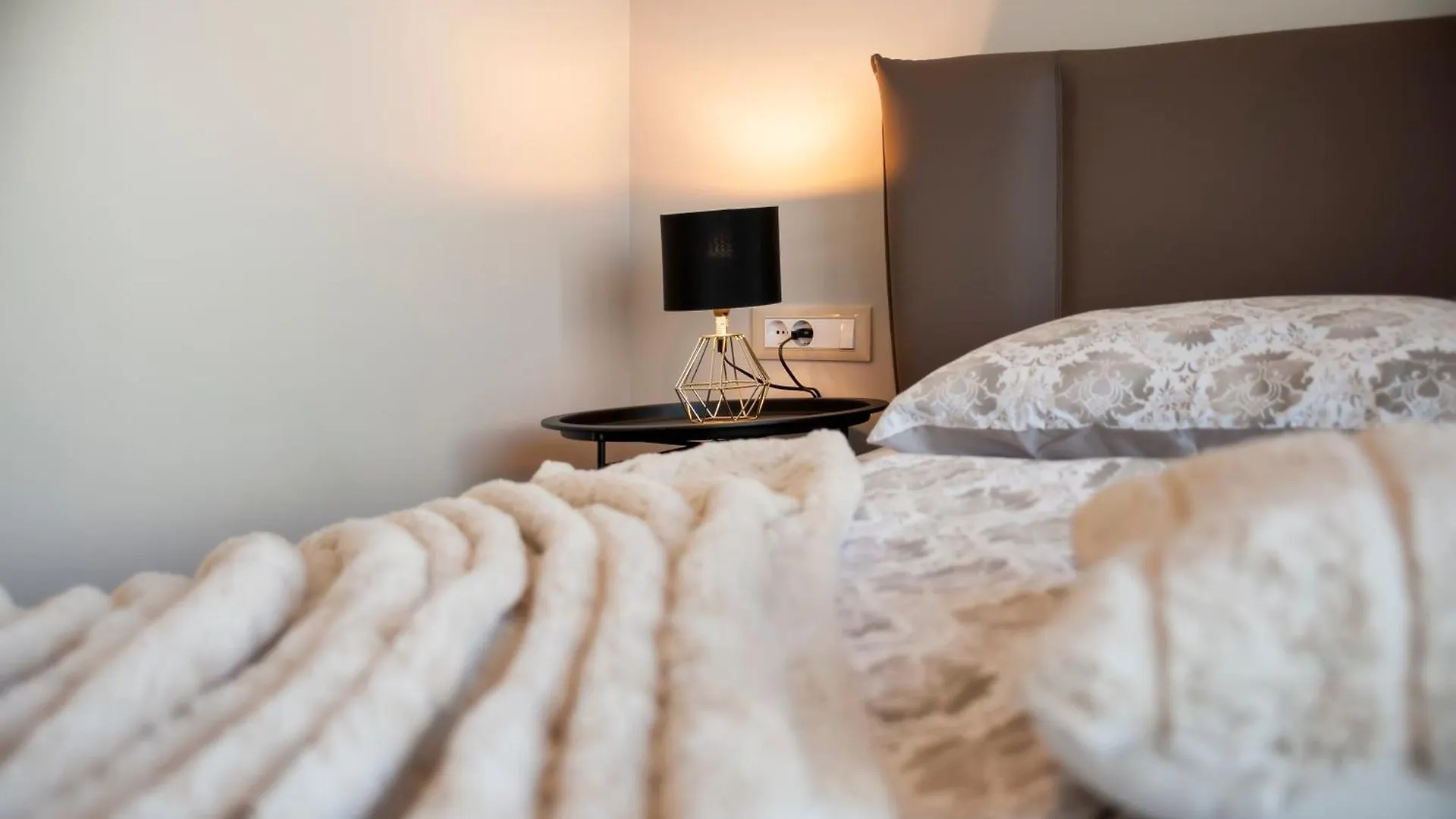 Salteria Residence Premium 3 Ровинь Апартаменты