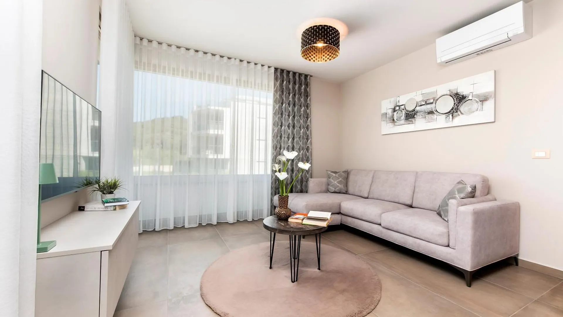 Salteria Residence Premium 3 Ровинь